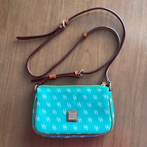 Dooney & Bourke crossbody bag